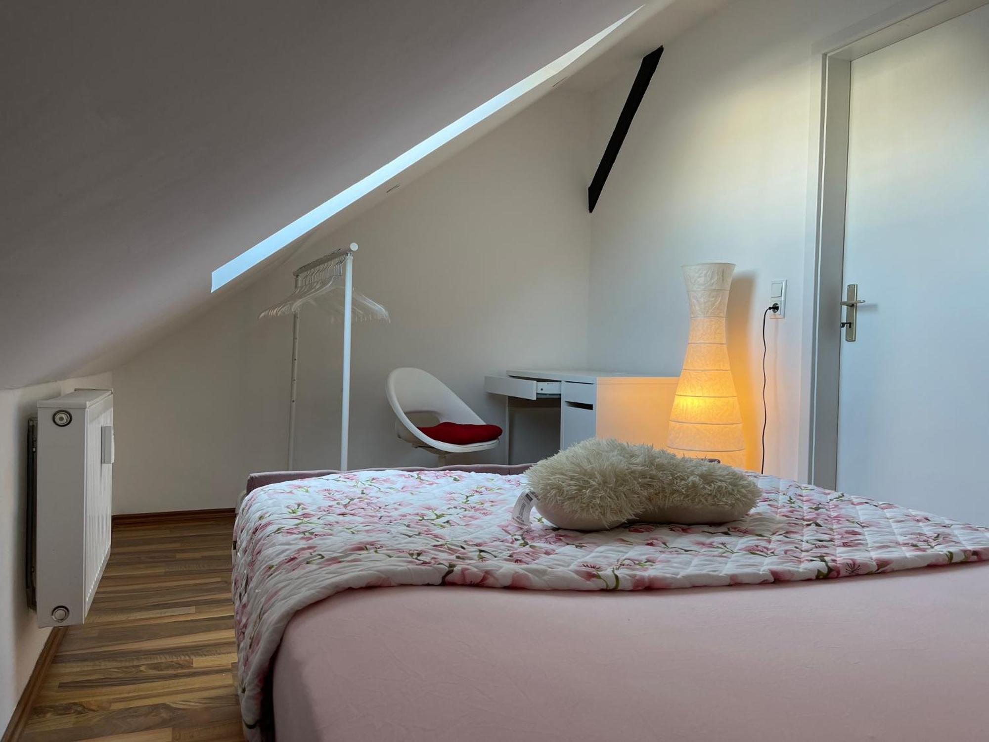 Bequemes Einzelzimmer Im Herzen Von Kassel Luaran gambar