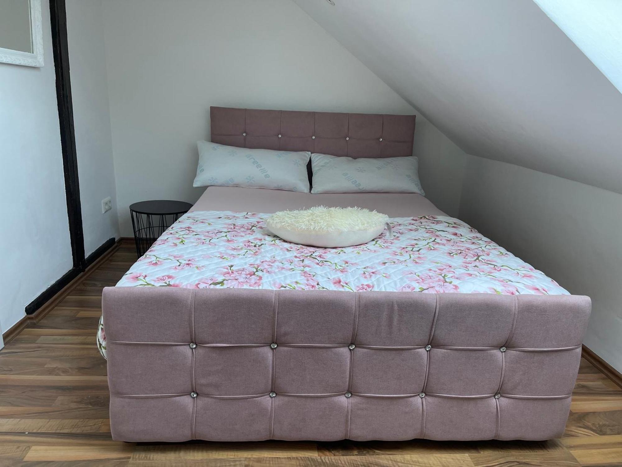 Bequemes Einzelzimmer Im Herzen Von Kassel Luaran gambar