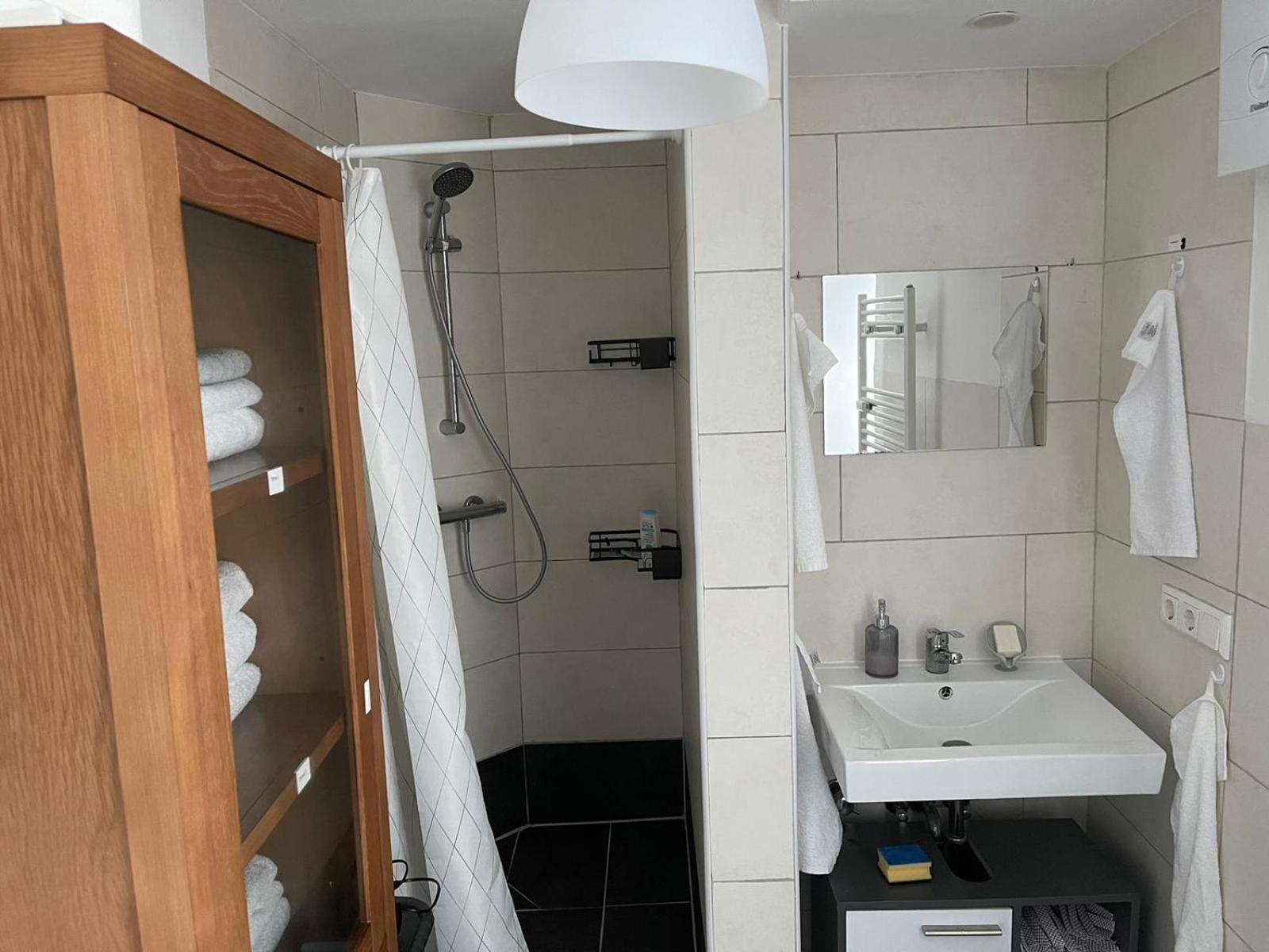Bequemes Einzelzimmer Im Herzen Von Kassel Luaran gambar